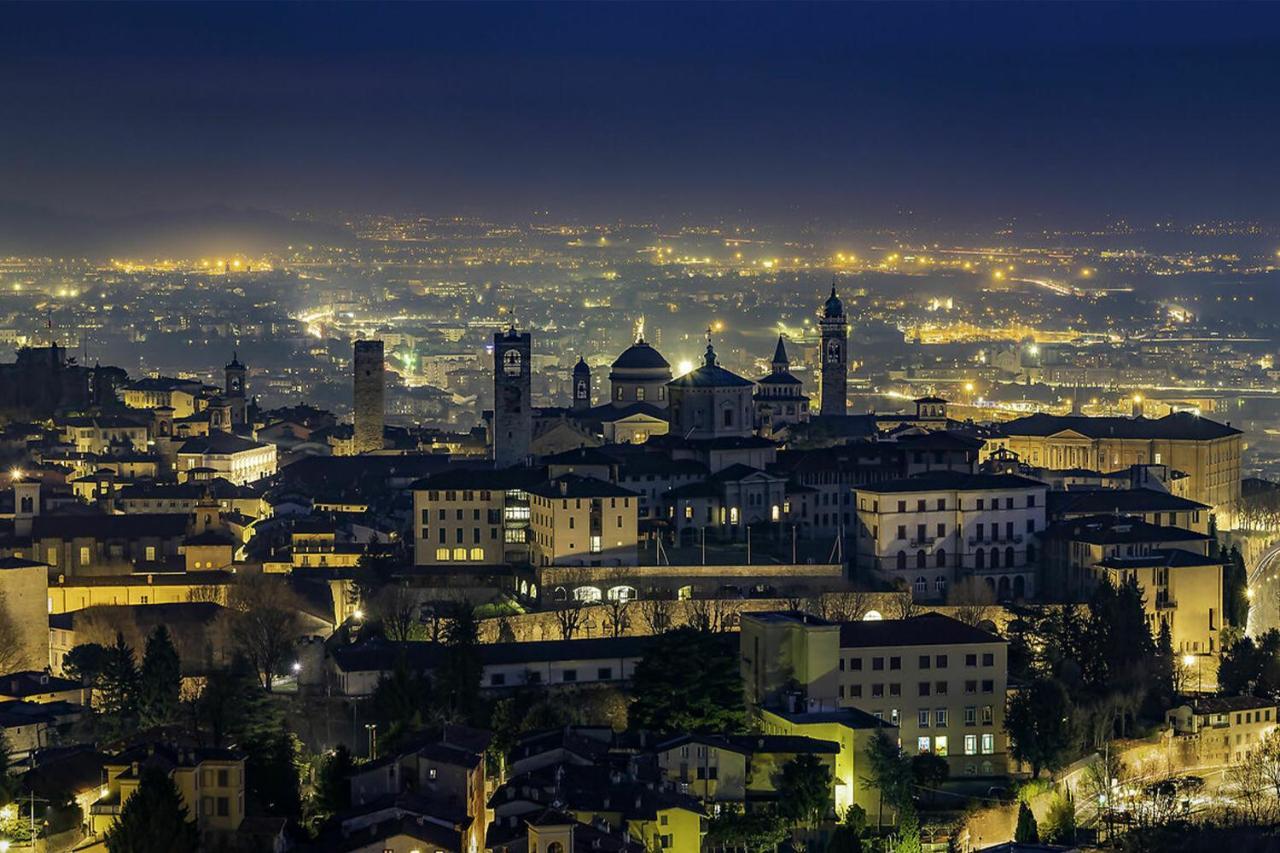 Porta Nuova - Casa Vacanze Ai Mille - 3 Bergamo Kültér fotó
